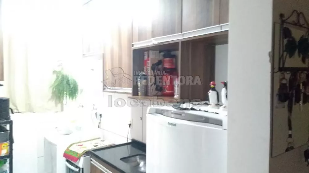 Apartamento à venda com 2 quartos, 49m² - Foto 2