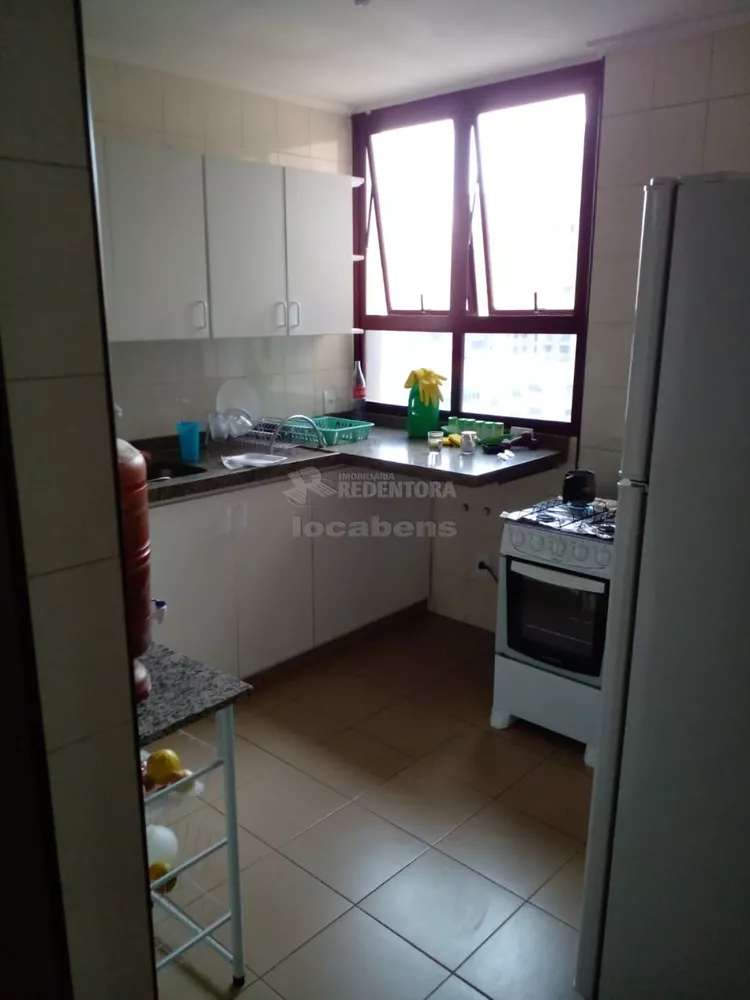 Apartamento à venda com 3 quartos, 133m² - Foto 3