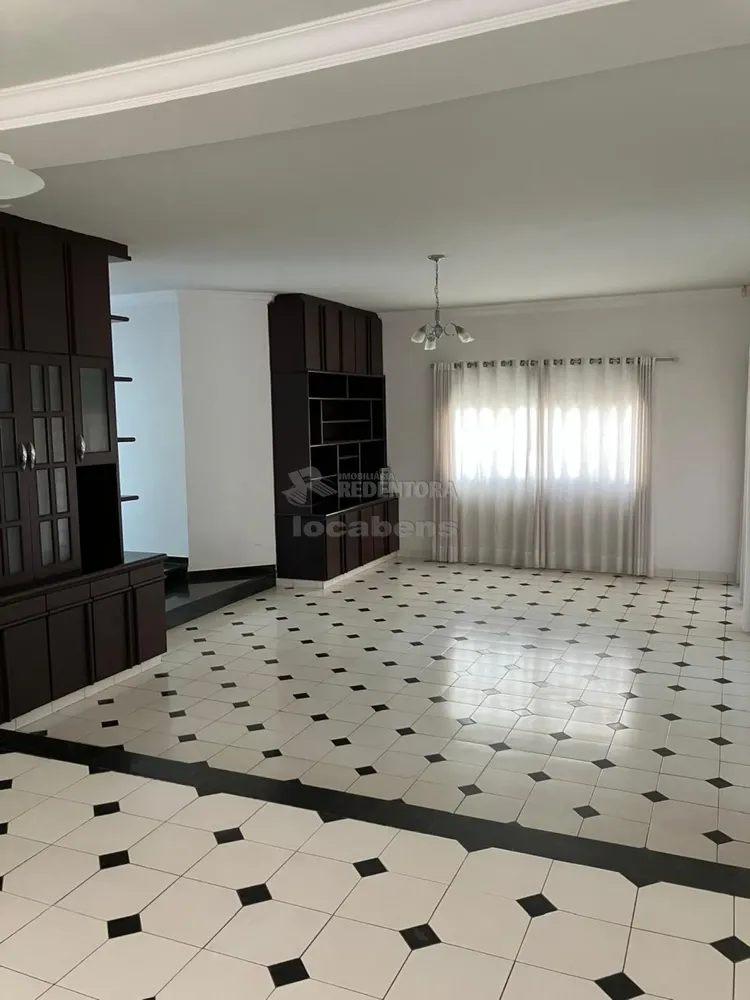 Casa, 4 quartos, 307 m² - Foto 1
