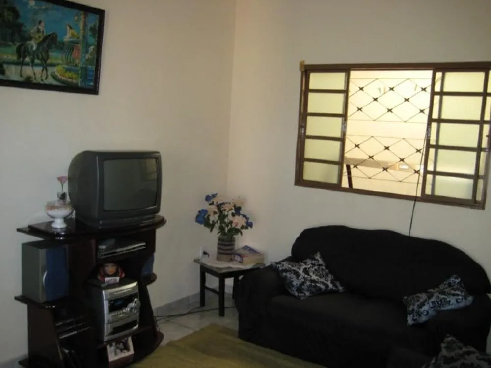 Casa, 3 quartos, 77 m² - Foto 1
