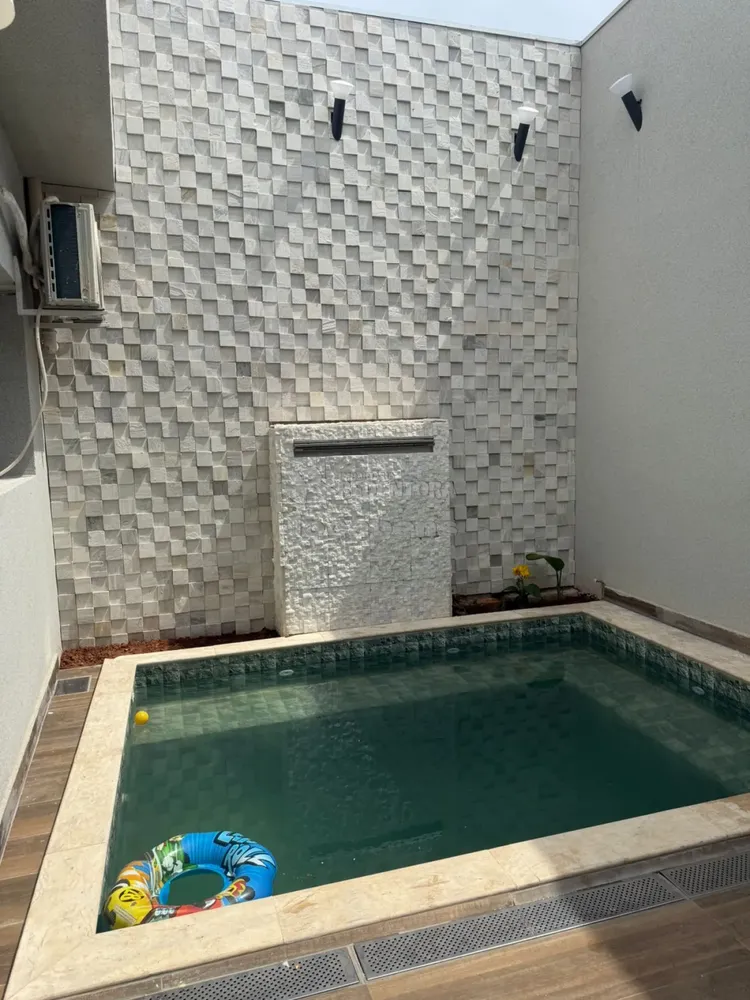 Casa, 3 quartos, 200 m² - Foto 1