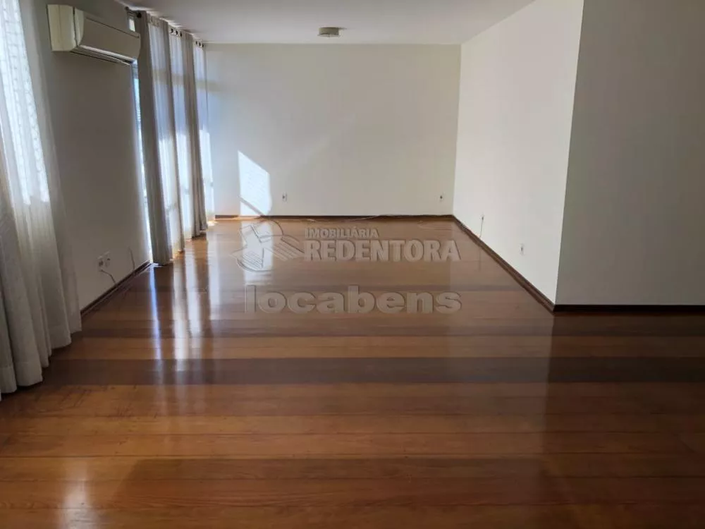 Apartamento à venda com 3 quartos, 192m² - Foto 2