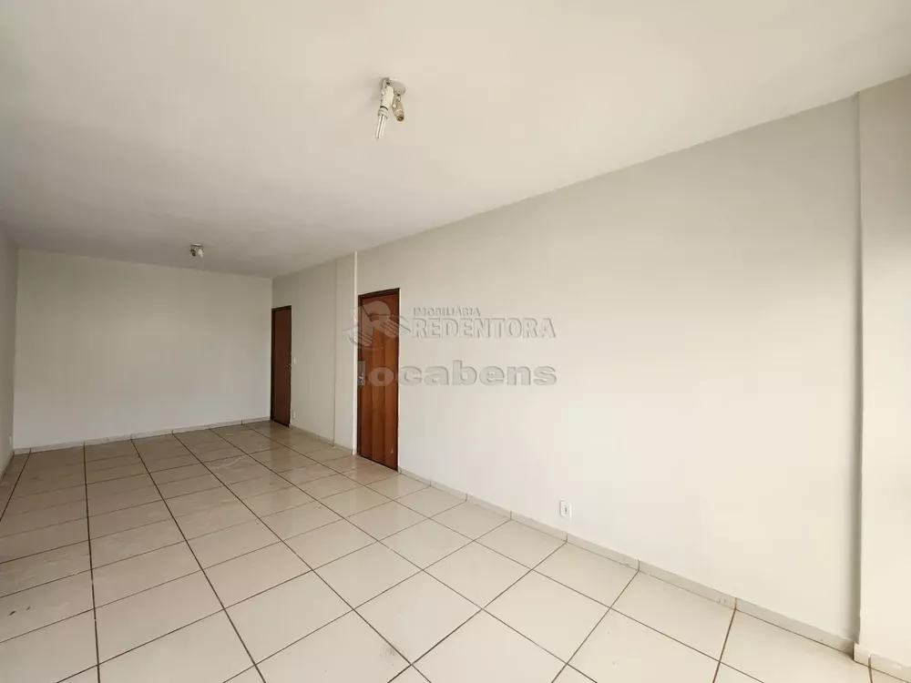 Apartamento à venda com 2 quartos, 90m² - Foto 2