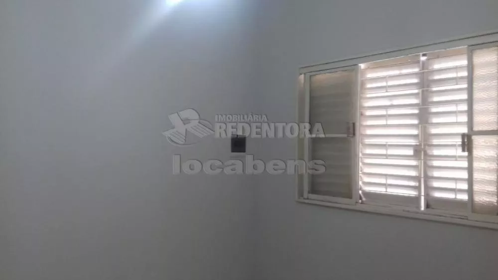 Casa à venda com 4 quartos, 110m² - Foto 3