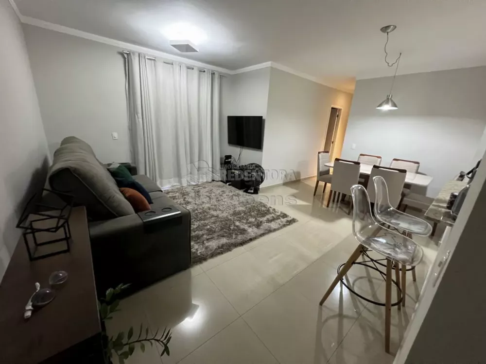 Apartamento à venda com 2 quartos, 68m² - Foto 1