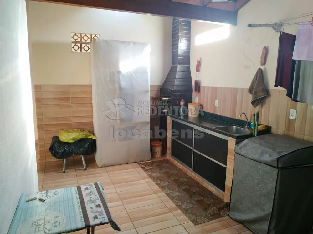 Casa à venda com 2 quartos, 80m² - Foto 3