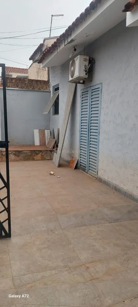 Casa, 2 quartos, 200 m² - Foto 1