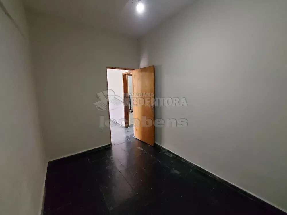 Casa para alugar com 3 quartos, 68m² - Foto 4