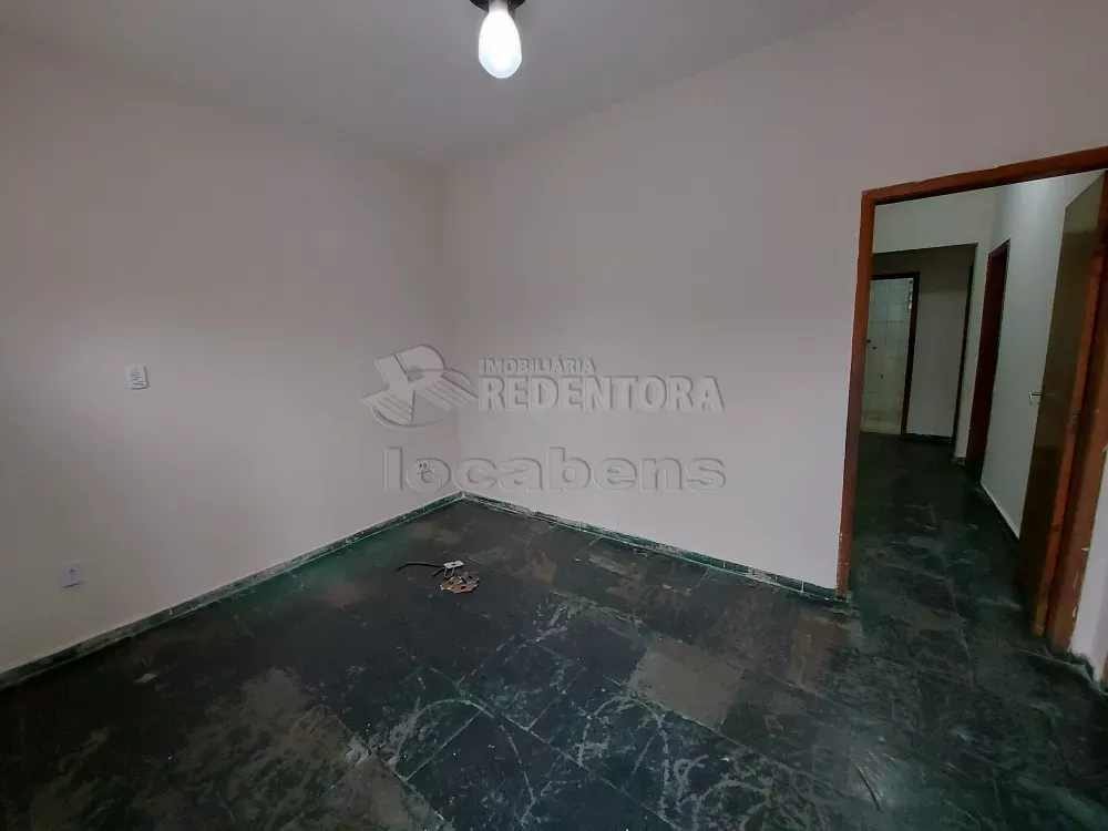 Casa para alugar com 3 quartos, 68m² - Foto 1