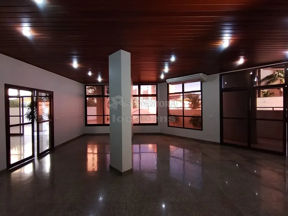 Apartamento, 3 quartos, 140 m² - Foto 2