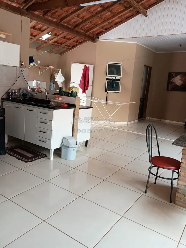 Casa, 4 quartos, 155 m² - Foto 1