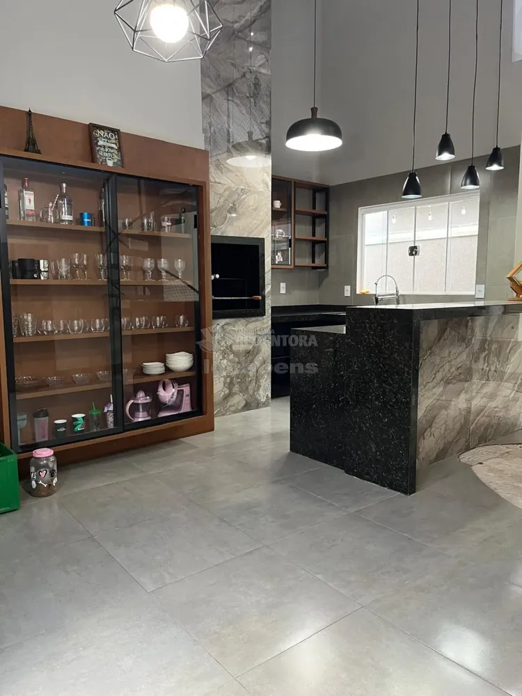 Casa, 3 quartos, 190 m² - Foto 1