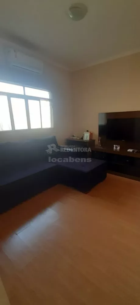 Casa à venda com 2 quartos, 70m² - Foto 2