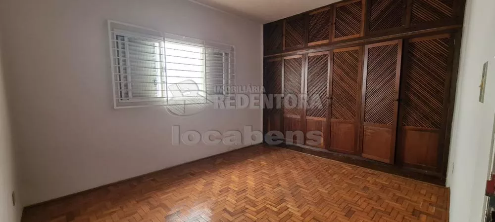 Prédio Inteiro para alugar com 3 quartos, 200m² - Foto 9