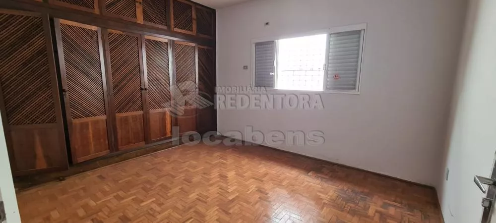 Prédio Inteiro para alugar com 3 quartos, 200m² - Foto 6