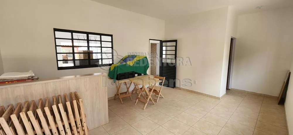 Casa à venda com 2 quartos, 214m² - Foto 2