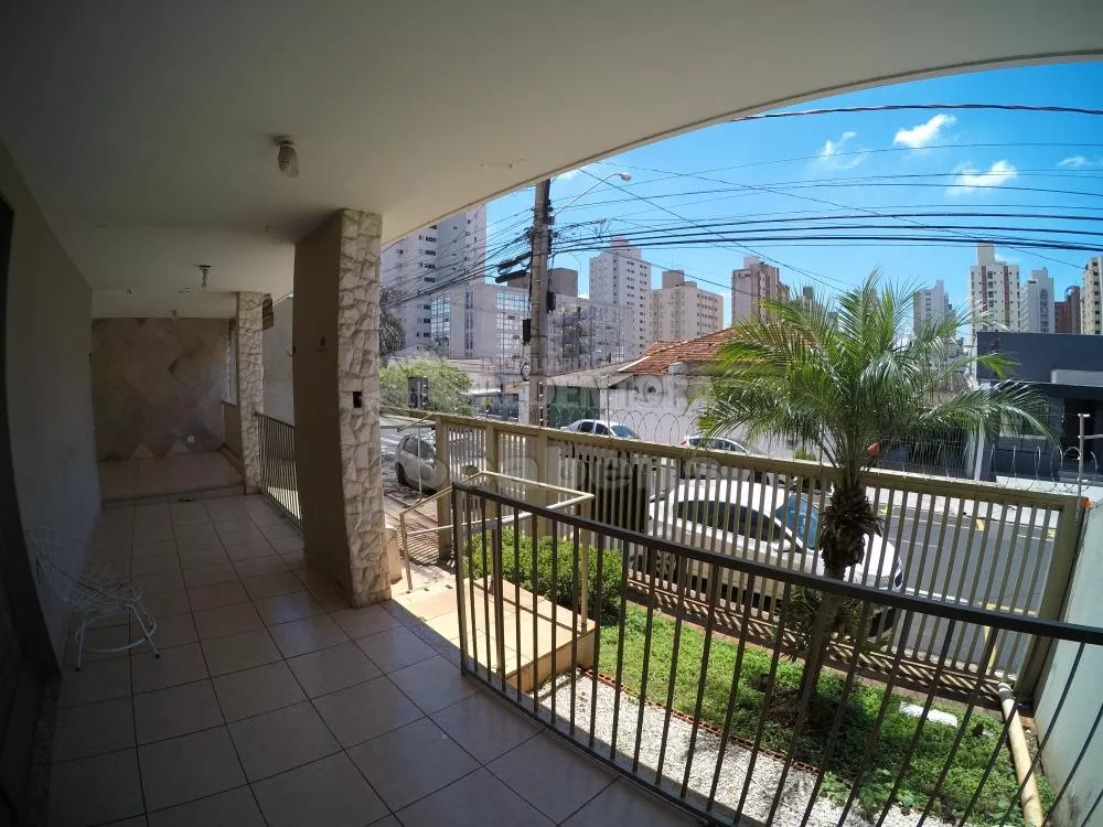 Prédio Inteiro para alugar com 3 quartos, 300m² - Foto 2