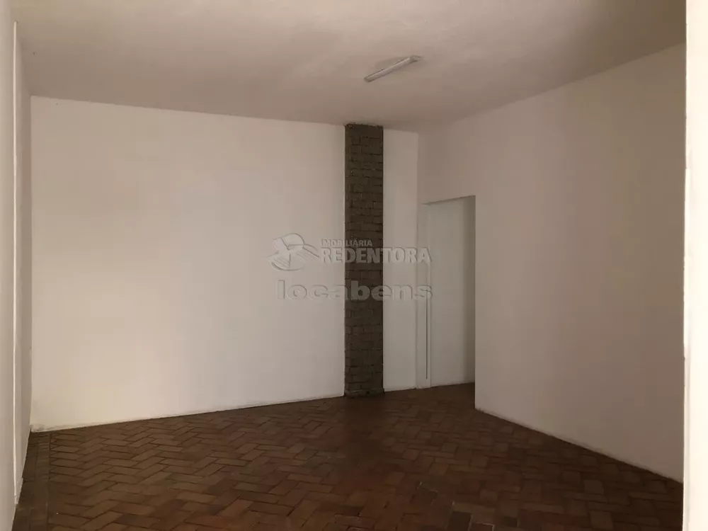 Prédio Inteiro para alugar com 3 quartos, 250m² - Foto 3