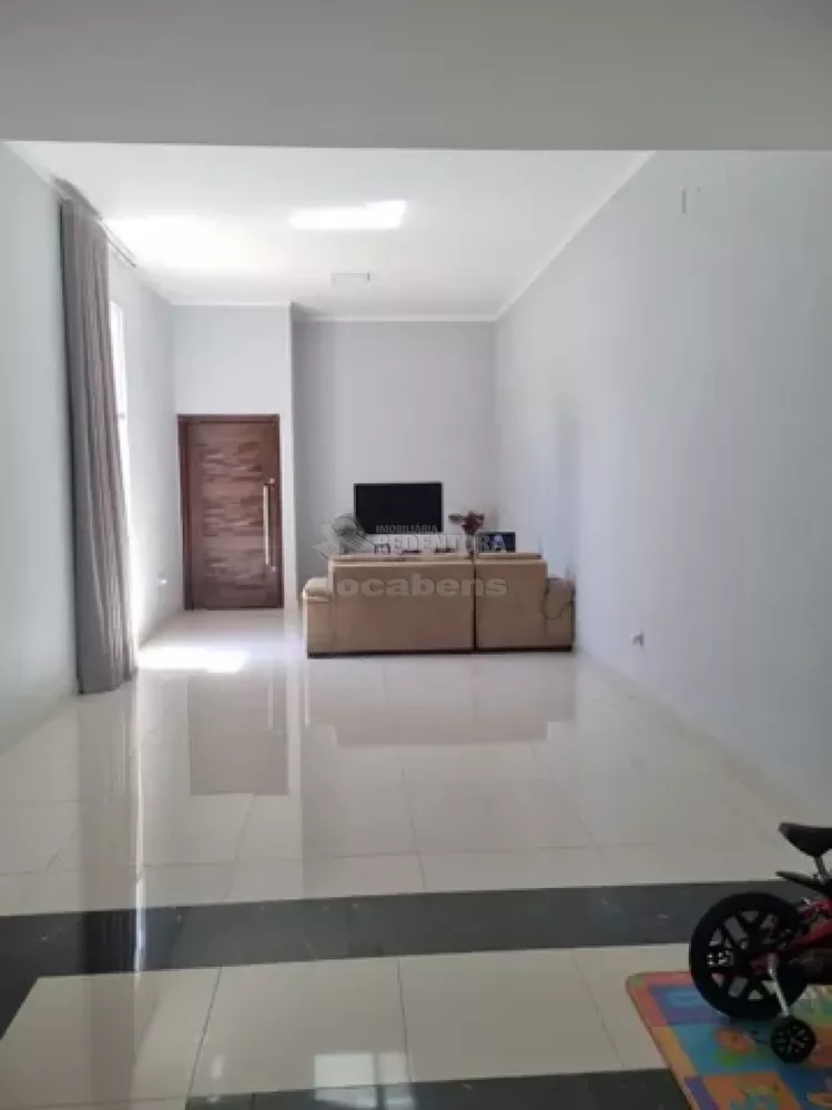 Casa à venda com 3 quartos, 214m² - Foto 3