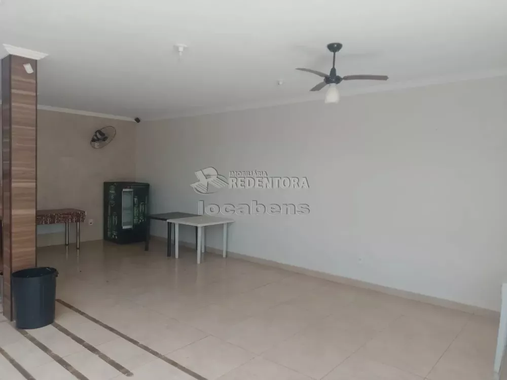 Casa à venda com 3 quartos, 168m² - Foto 2