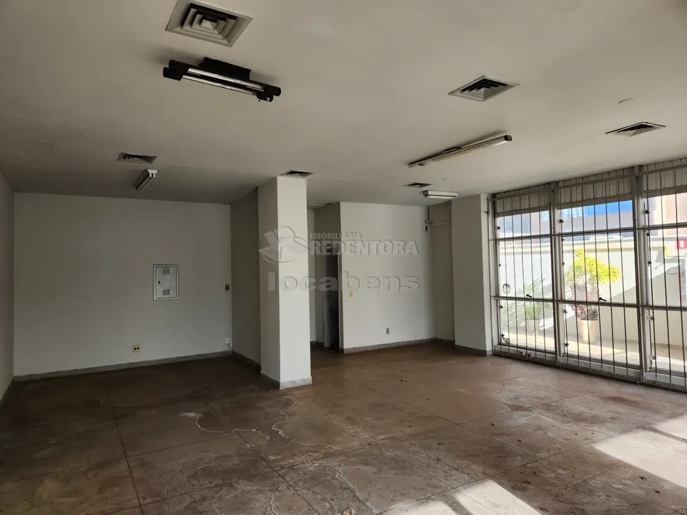 Prédio Inteiro, 81 m² - Foto 2