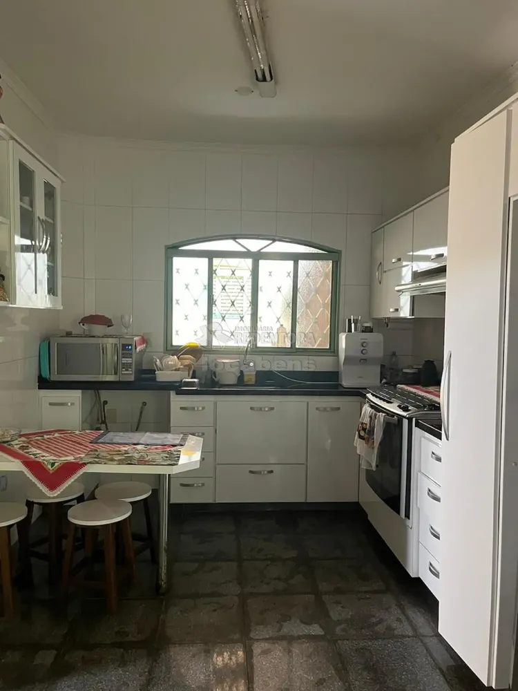 Sobrado, 3 quartos, 380 m² - Foto 2