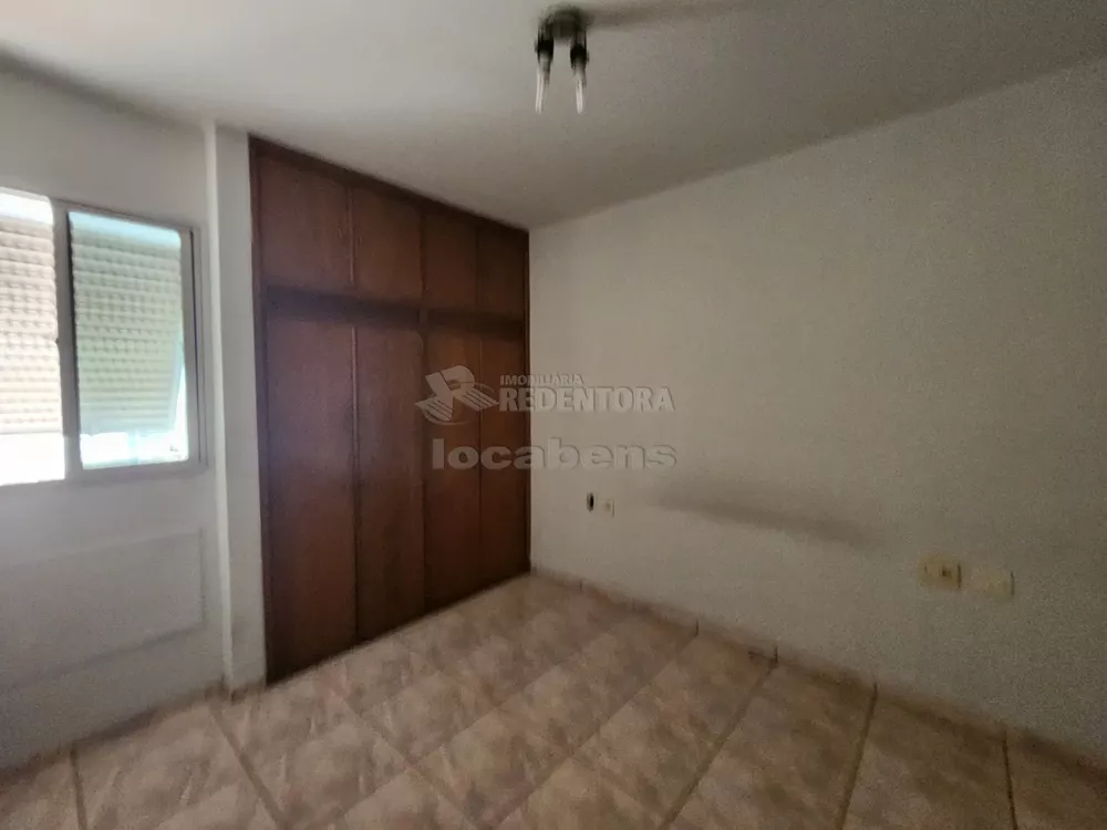 Apartamento para alugar com 3 quartos, 130m² - Foto 5