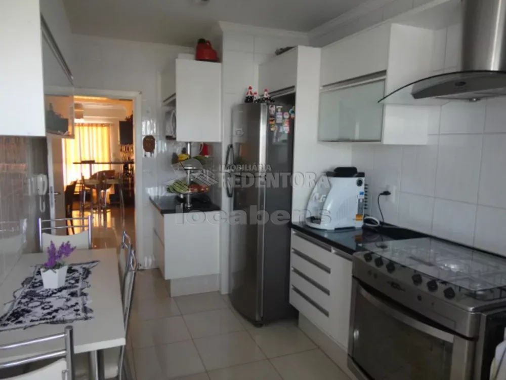 Apartamento à venda com 3 quartos, 110m² - Foto 4