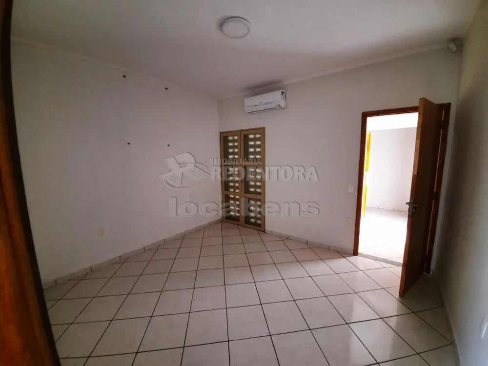 Sobrado, 3 quartos, 305 m² - Foto 3