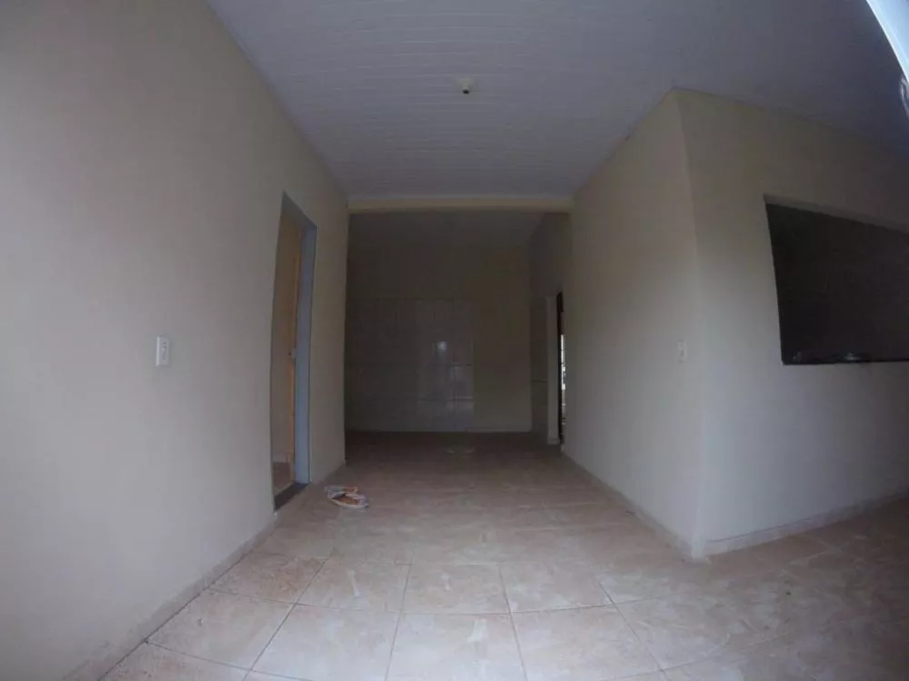 Casa à venda com 3 quartos, 200m² - Foto 2