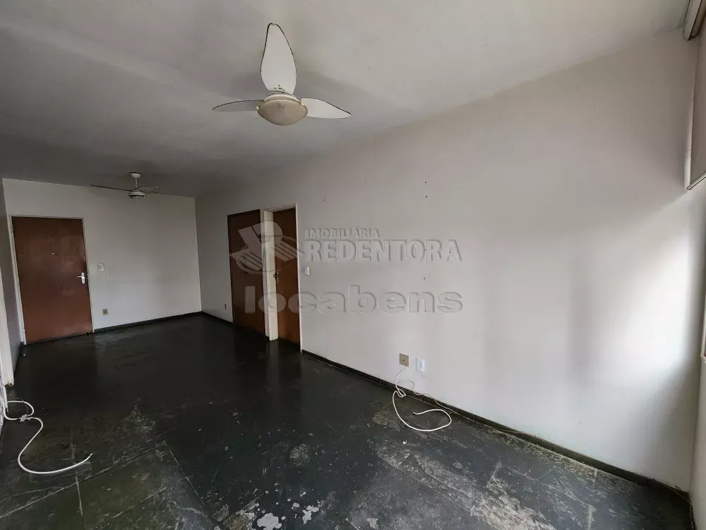 Apartamento para alugar com 3 quartos, 90m² - Foto 2