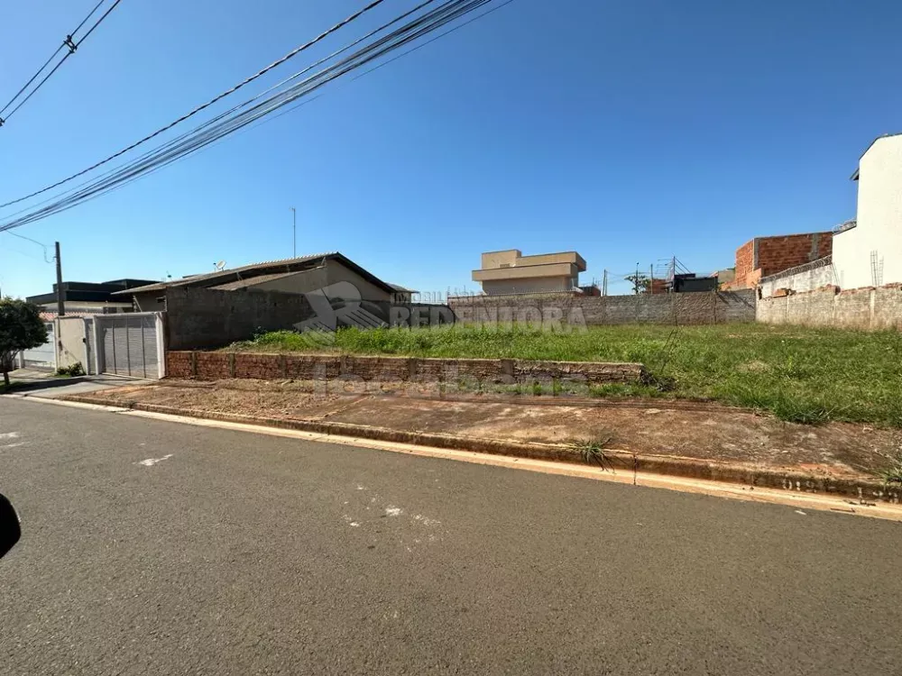 Terreno à venda, 200m² - Foto 1