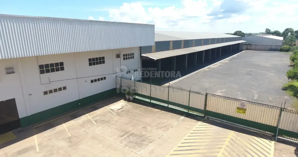 Prédio Inteiro, 3000 m² - Foto 1
