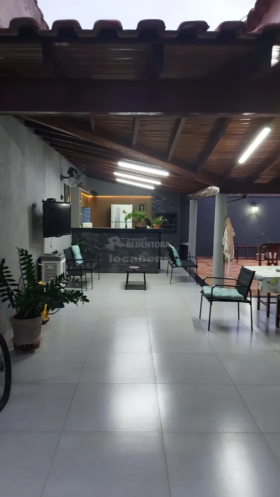 Casa, 4 quartos, 223 m² - Foto 1