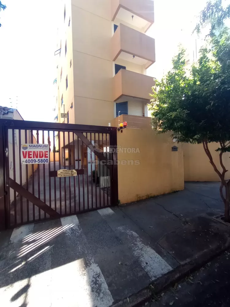 Apartamento à venda com 2 quartos, 69m² - Foto 1