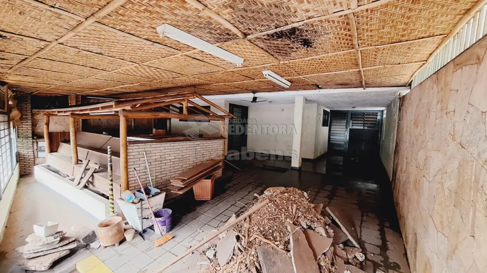 Prédio Inteiro, 200 m² - Foto 1