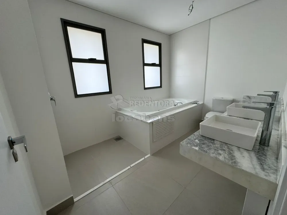 Apartamento, 3 quartos, 197 m² - Foto 1