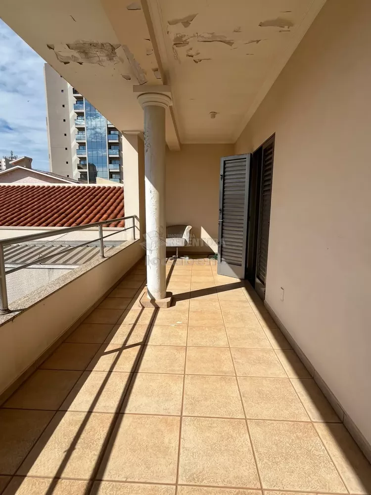 Casa à venda com 4 quartos, 453m² - Foto 2