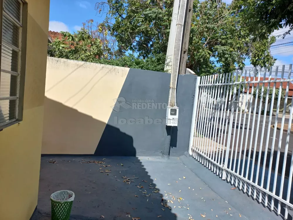 Casa à venda com 2 quartos, 123m² - Foto 2