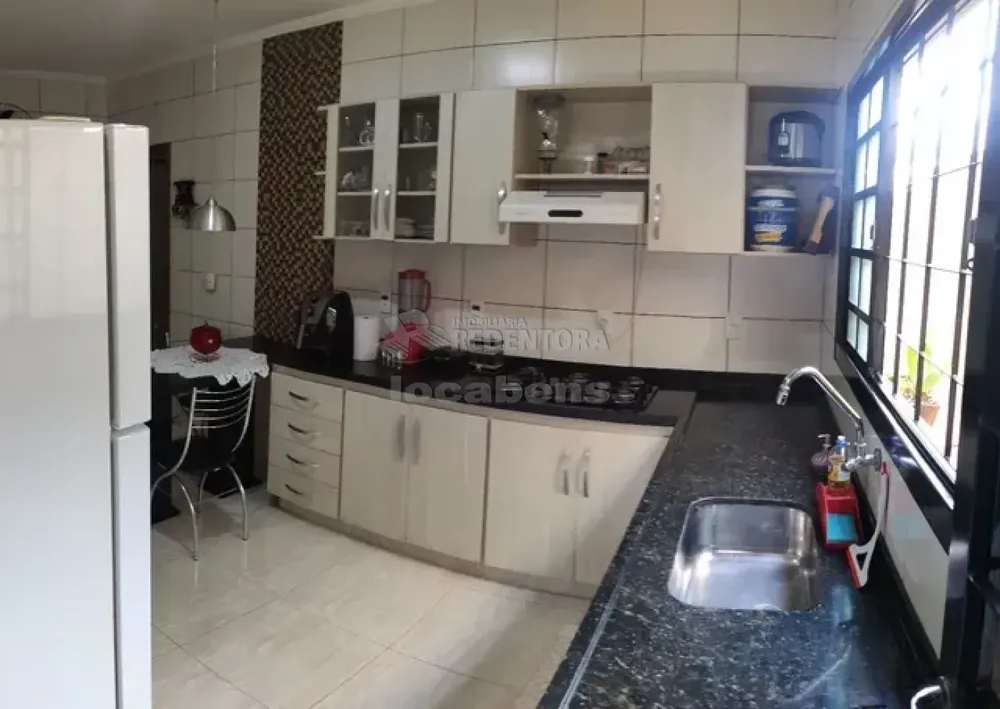 Casa, 3 quartos, 205 m² - Foto 3