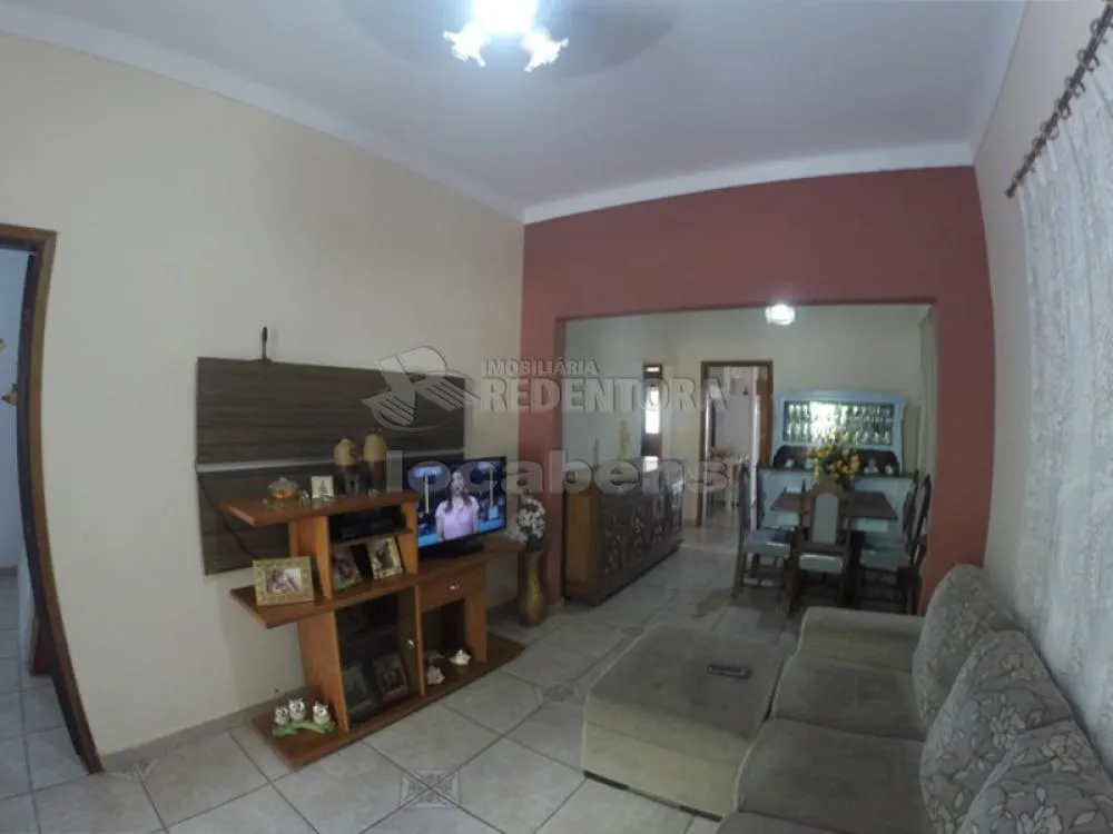 Casa, 3 quartos, 218 m² - Foto 1