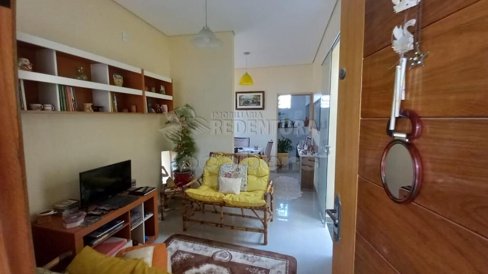 Casa à venda com 2 quartos, 75m² - Foto 1