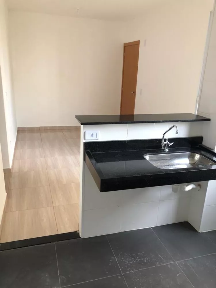 Apartamento à venda com 2 quartos, 39m² - Foto 4