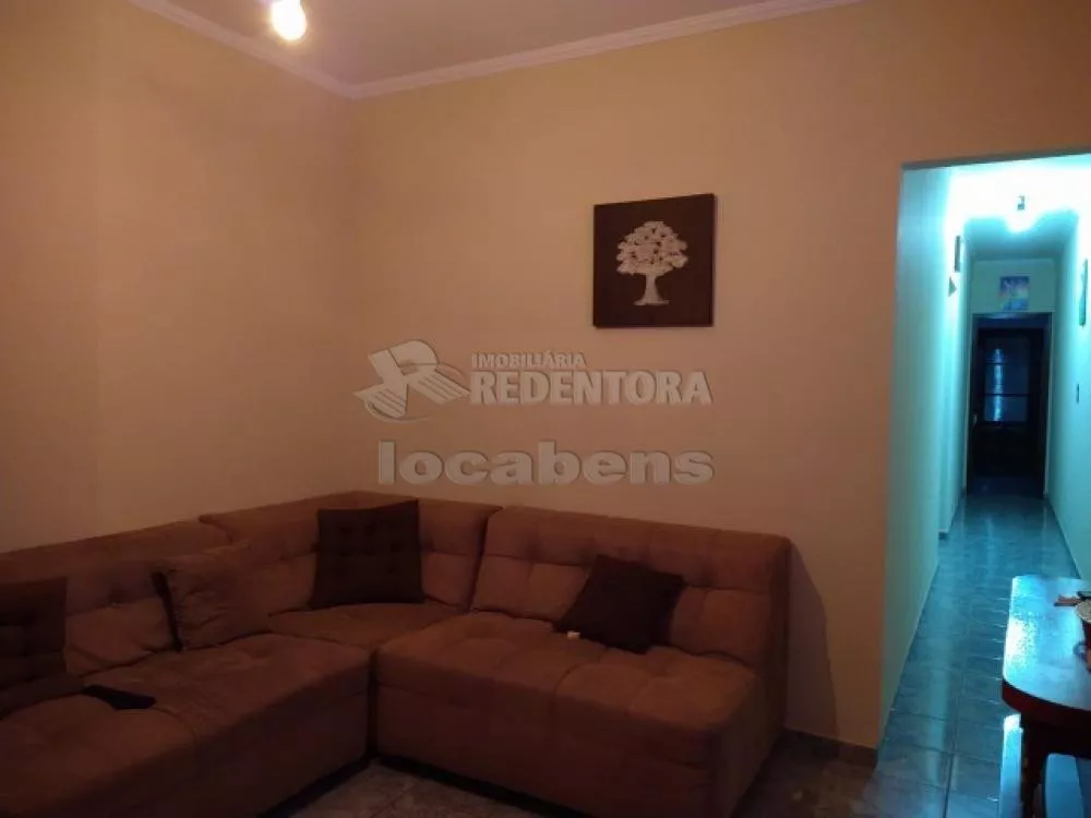 Casa à venda com 2 quartos, 90m² - Foto 2