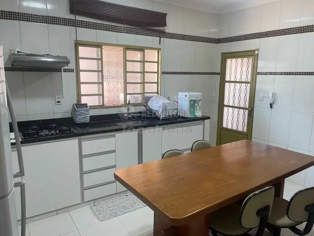 Casa, 4 quartos, 170 m² - Foto 2