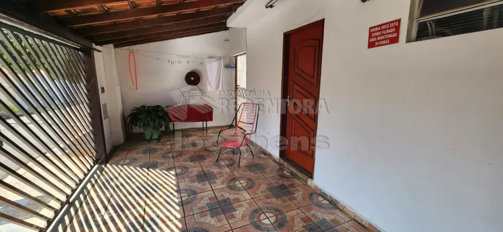 Casa à venda com 4 quartos, 200m² - Foto 1