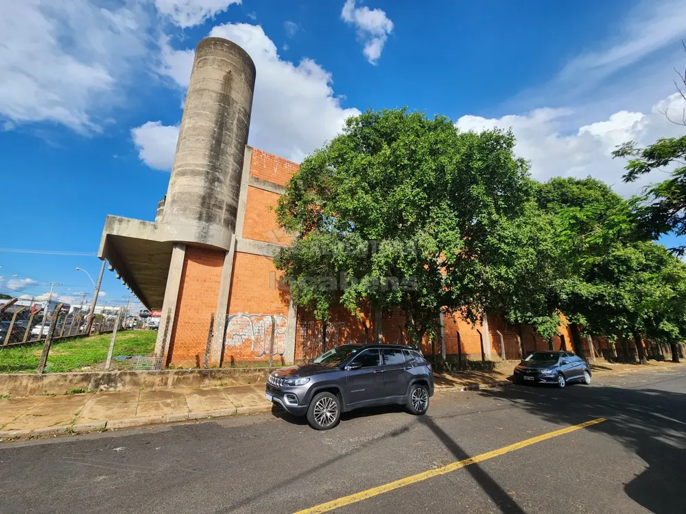 Prédio Inteiro, 4000 m² - Foto 1