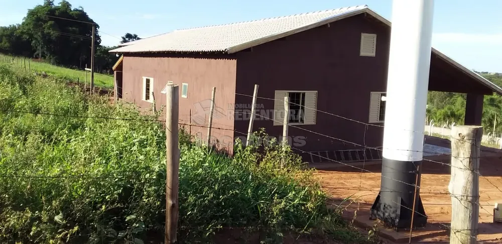 Chácara, 3 quartos, 1000 m² - Foto 1