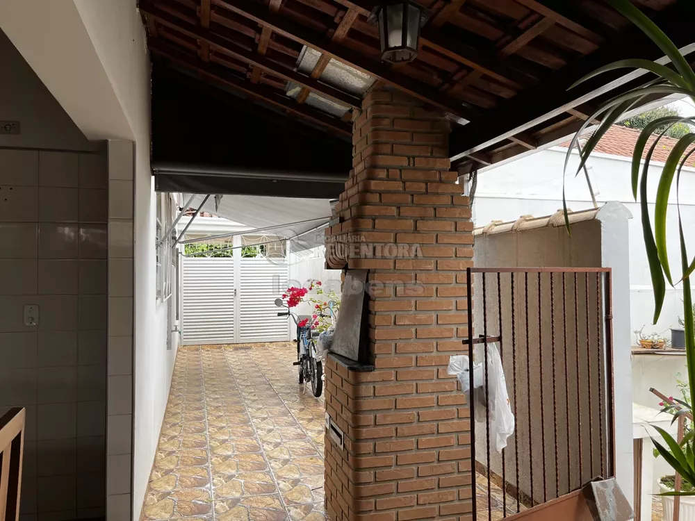 Casa à venda com 3 quartos, 151m² - Foto 12