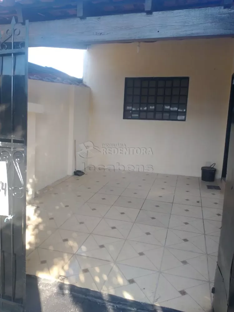 Casa para alugar com 2 quartos, 90m² - Foto 1